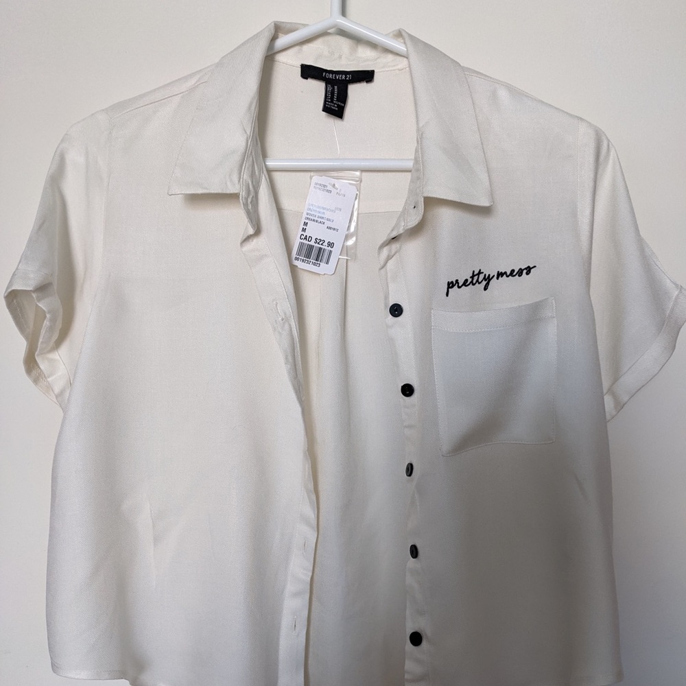 Forever 21 white dress shirt, prettymess is embroidered size medium